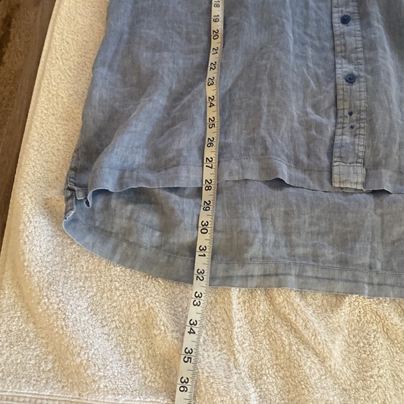 Raffi 100% linen luxury blouse or tunic. Beautiful baby blue color. - Picture 13 of 14